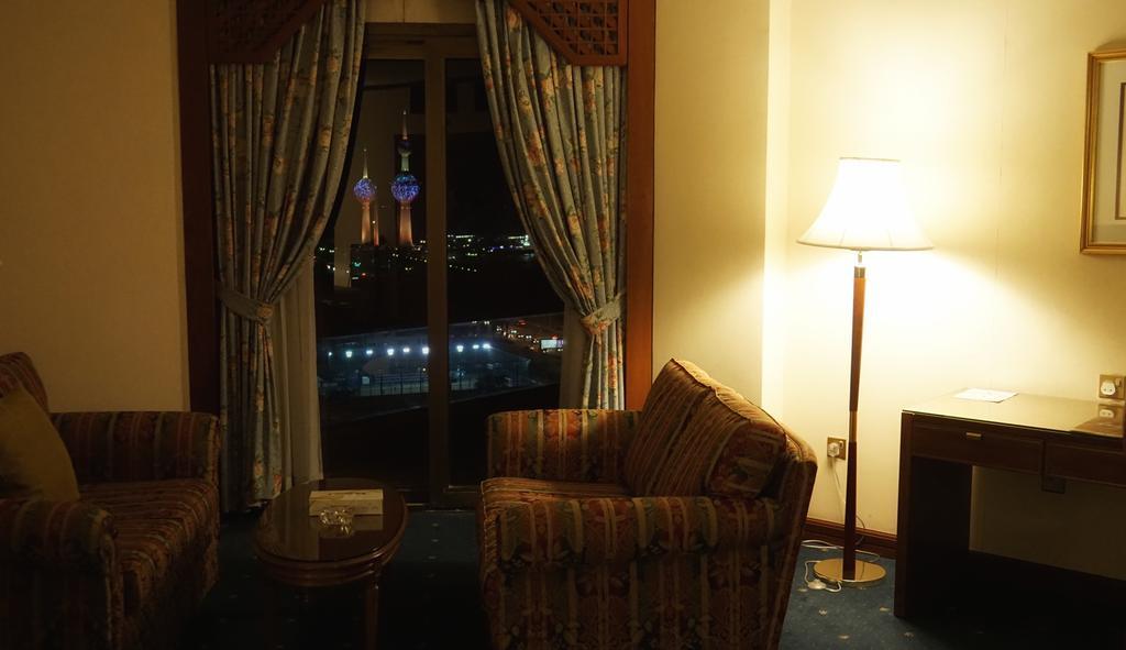 Safir International Hotel Kuwait Kuwait City Bagian luar foto