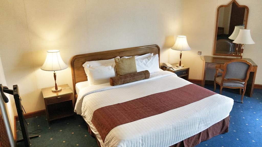 Safir International Hotel Kuwait Kuwait City Bagian luar foto