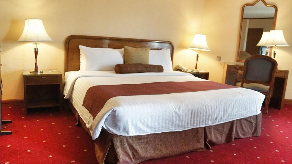 Safir International Hotel Kuwait Kuwait City Bagian luar foto