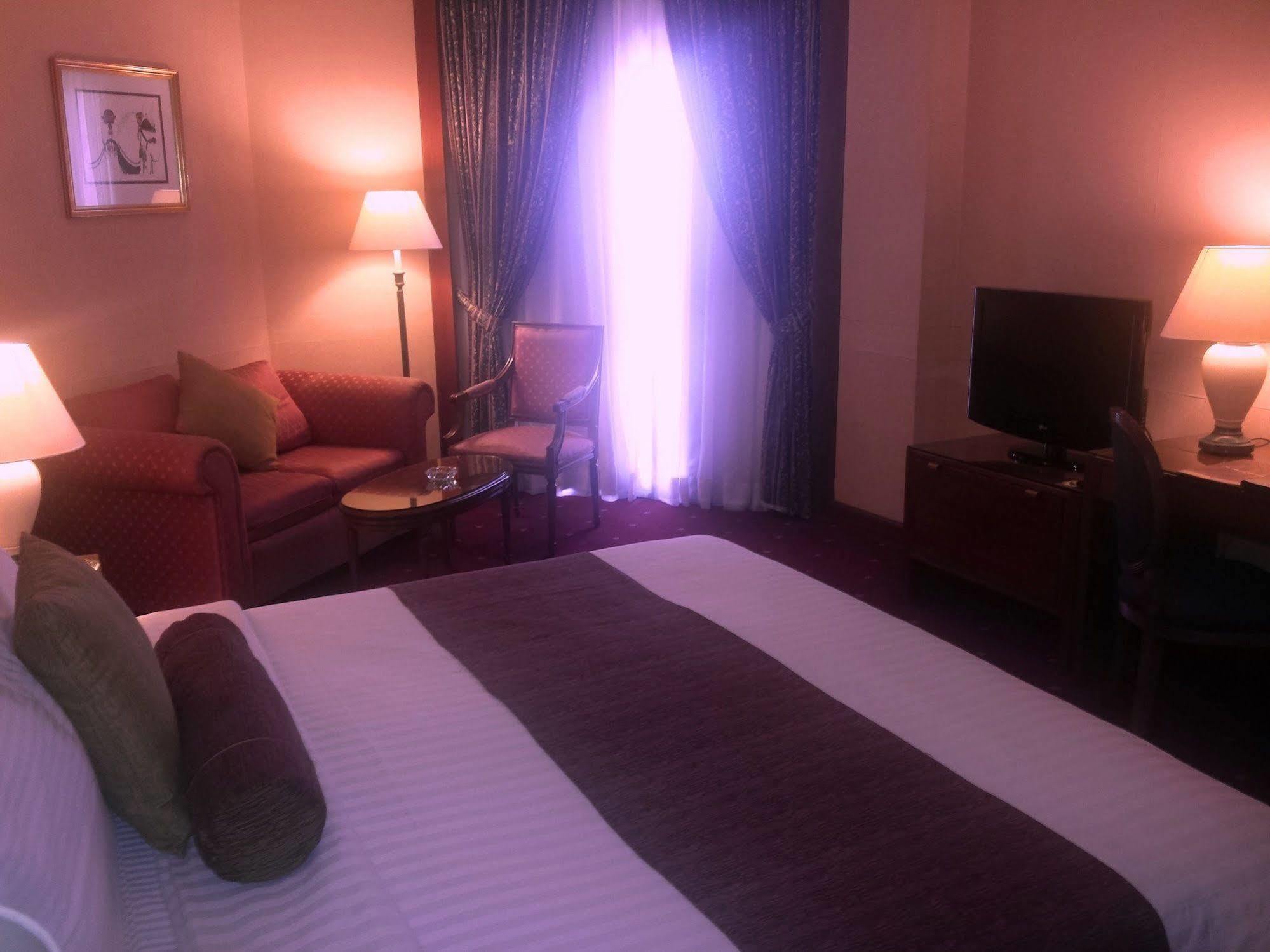 Safir International Hotel Kuwait Kuwait City Bagian luar foto